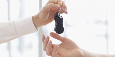 car-dealership-buying-cars-keys