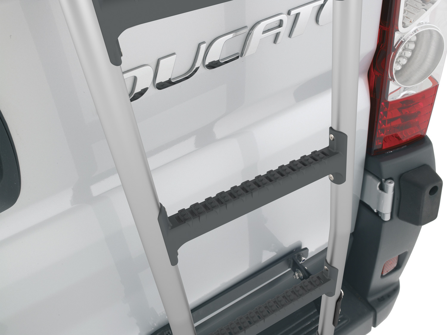 Fiat-Ducato-Aluminium-Ladder-Render-1
